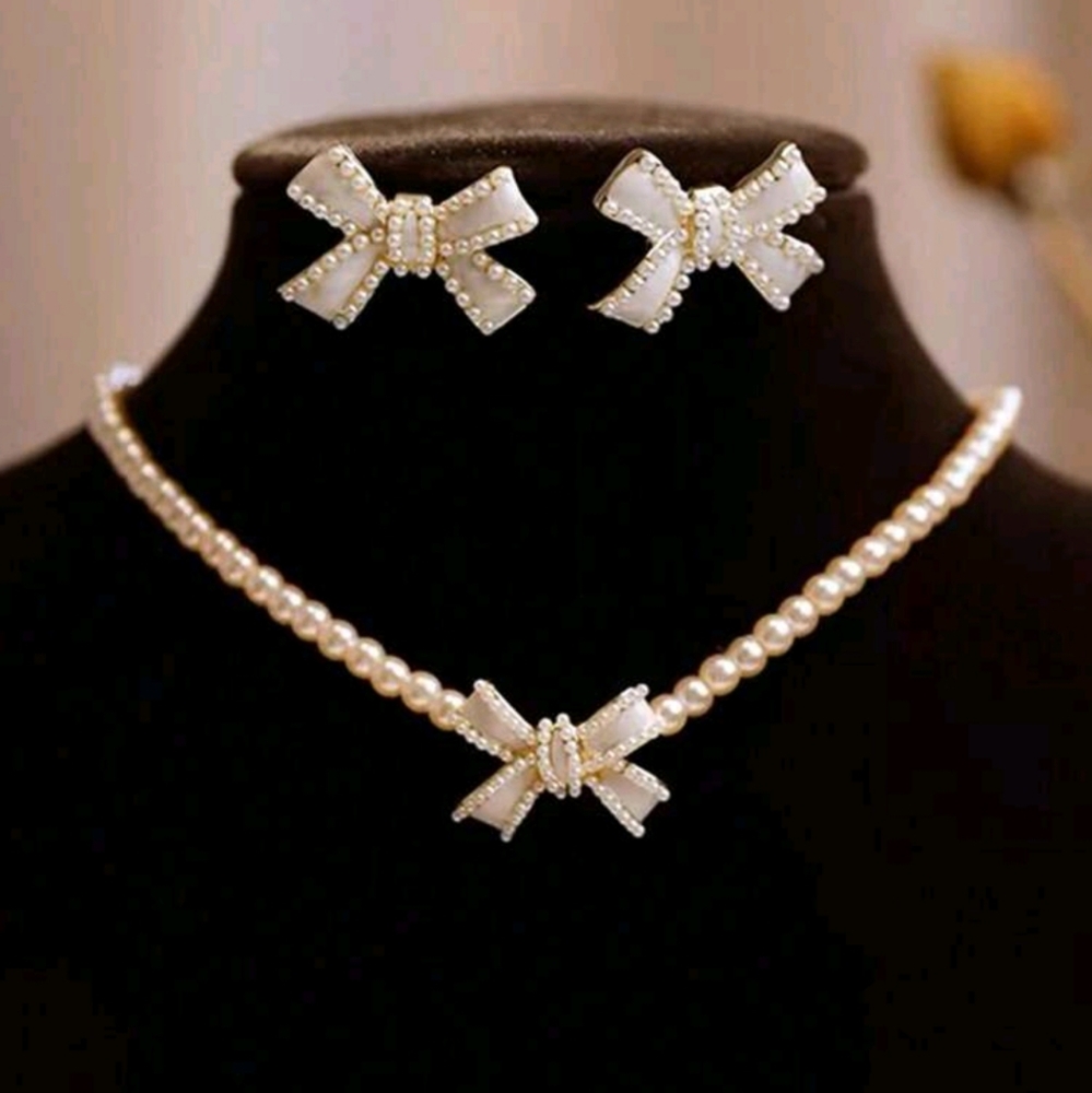 SALE ** BRAND NEW ** Elegant Pearl Bow Jewelry Set